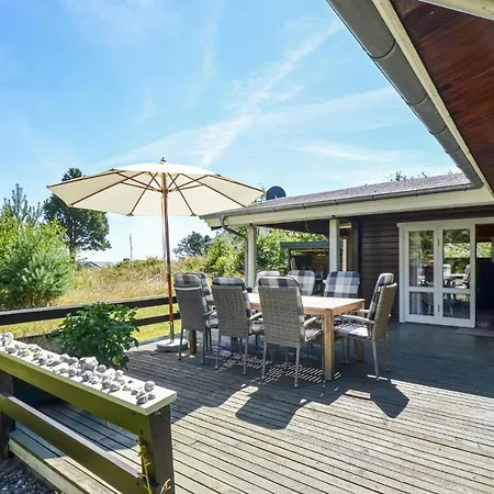 3 Bedroom Lovely In * Knebel