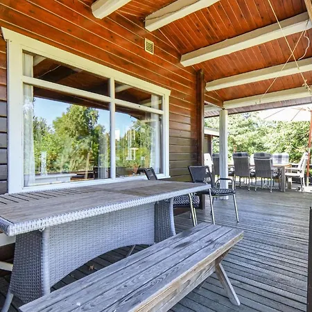 3 Bedroom Lovely In Knebel